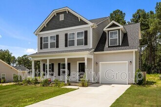 200 Beacon Hl Rd in Lillington, NC - Building Photo - Building Photo