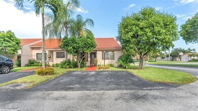 14711 SW 61st Terrace in Miami, FL - Building Photo - Building Photo