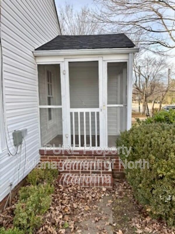 1402 S Main St in Lexington, NC - Building Photo - Building Photo