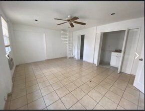 1664 SW 9th St in Miami, FL - Building Photo - Building Photo