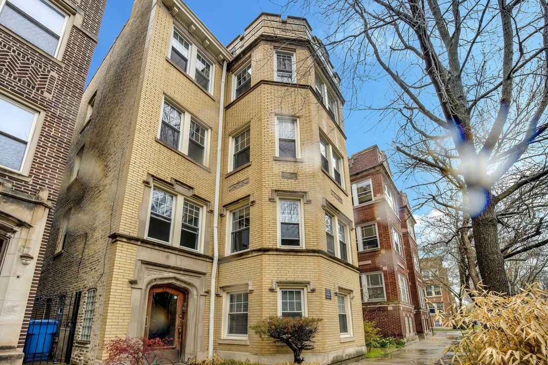 1406 W Thorndale Ave, Unit 1 in Chicago, IL - Foto de edificio