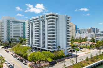 Portugal Towers Condominiums in Miami Beach, FL - Building Photo - Building Photo