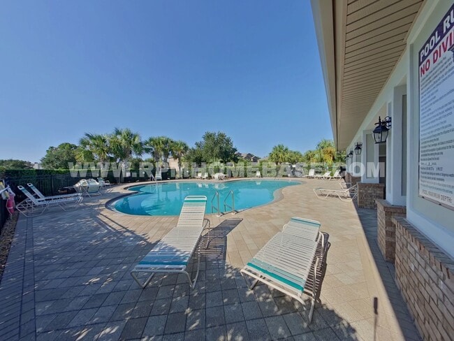 2093 Wilsons Plover Cir in Navarre, FL - Building Photo - Building Photo