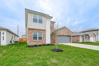 250 John House Ln in Arcola, TX - Building Photo - Building Photo