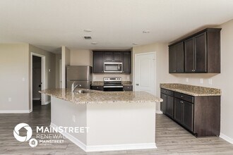 2394 Rock Dr in Poinciana, FL - Building Photo - Building Photo