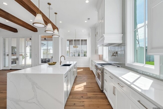 property at 635 Adelia Ln