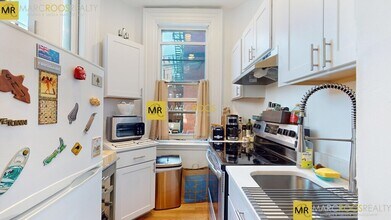 396 Beacon St, Unit 1R in Boston, MA - Building Photo - Building Photo