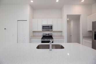 11146 NW Fernbrook Dr in Port St. Lucie, FL - Building Photo - Building Photo