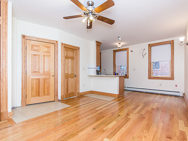 22 Phillips St, Unit Phillips St #1 in Boston, MA - Foto de edificio - Building Photo
