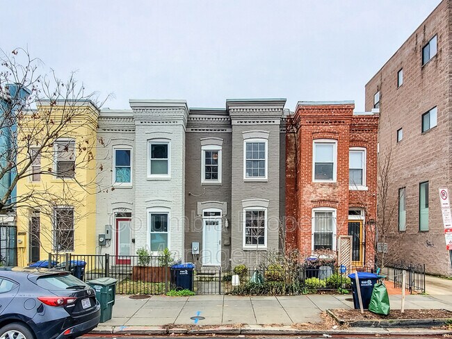 1008 W St NW in Washington, DC - Building Photo - Building Photo