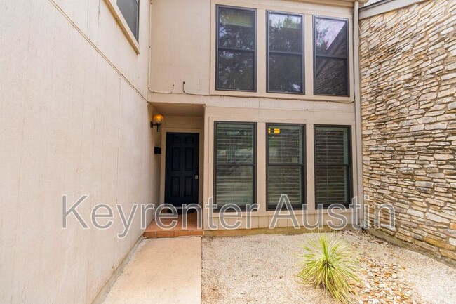 6103 Shadow Valley Dr in Austin, TX - Building Photo - Building Photo