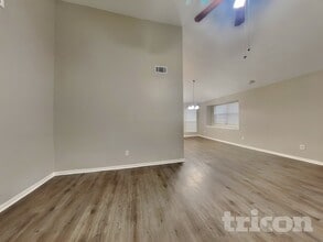 7102 Tara Blue Ridge Dr in Richmond, TX - Building Photo - Building Photo