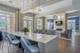 Austin Park Apartments in Miamisburg, OH - Building Photo - Building Photo