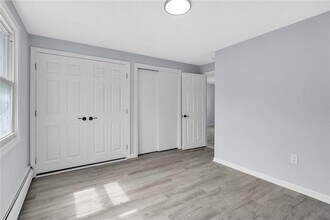 32 Buchanan St in Johnston, RI - Building Photo - Building Photo