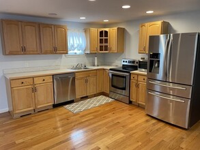 51 N Putnam St-Unit -1 in Danvers, MA - Building Photo - Building Photo