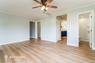 1306 Sutherland Dr in Palm Harbor, FL - Building Photo - Building Photo