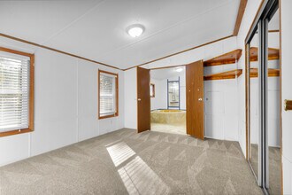 220 Tree Ln in New Bern, NC - Building Photo - Building Photo