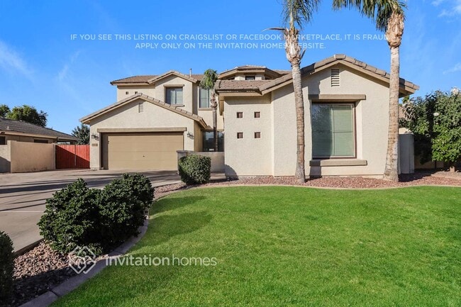 property at 3842 E Packard Dr