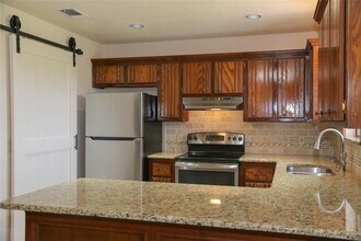 13000 S Robinson Ave in Oklahoma City, OK - Building Photo - Building Photo