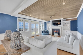 1302 Ocean Ave N in Belmar, NJ - Foto de edificio - Building Photo
