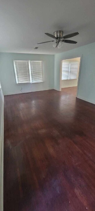 1723 Wisteria St, Unit 1723 Wisteria Street in Gulfport, MS - Foto de edificio