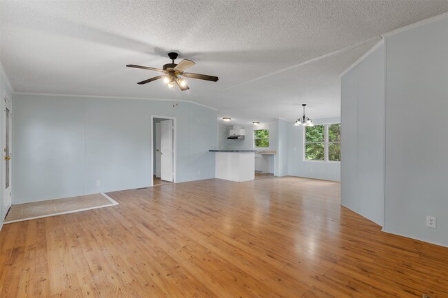 3756 Hickory Ln in Willis, TX - Building Photo - Building Photo