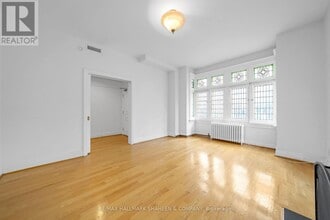 12 Foxbar Rd in Toronto, ON - Building Photo - Building Photo