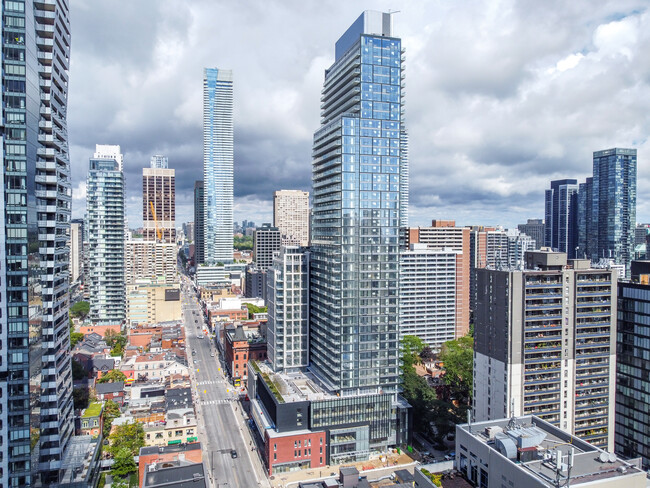 The Gloucester on Yonge in Toronto, ON - Building Photo - Building Photo