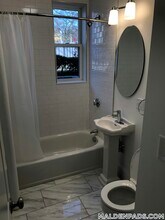 475 Highland Ave, Unit 6 in Malden, MA - Foto de edificio - Building Photo