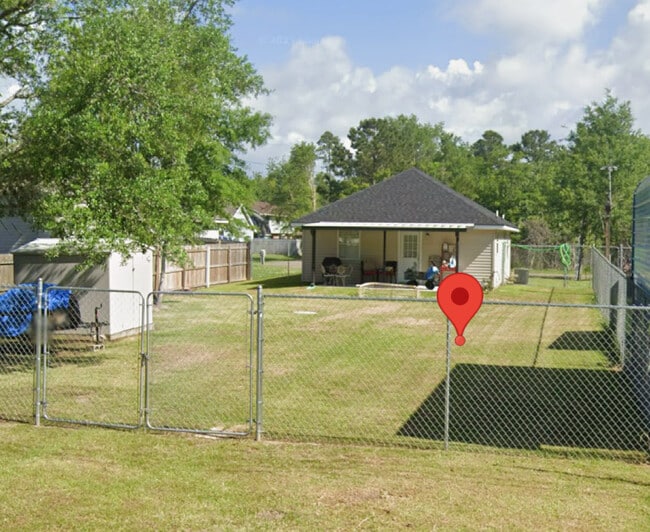 property at 933 Shipp St