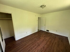 226 Argent Ave in Ferguson, MO - Building Photo - Building Photo