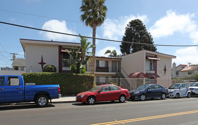 Tropical Terrace in San Diego, CA - Building Photo - Building Photo