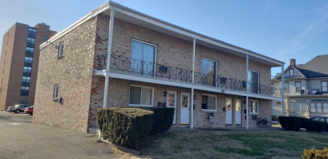 Station Court Apartments