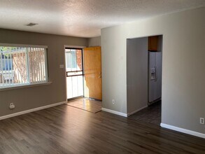 8913 Bellehaven Ave NE in Albuquerque, NM - Building Photo - Building Photo