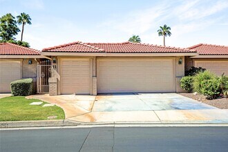 11 Camino Arroyo Pl in Palm Desert, CA - Building Photo - Building Photo