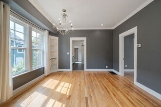 1241 NE 74th Ave in Portland, OR - Building Photo - Building Photo