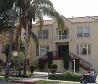 4156 Rosewood Ave in Los Angeles, CA - Building Photo - Building Photo