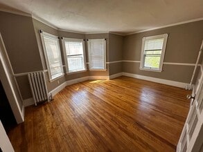 21 Elliott St in Westminster, MA - Building Photo - Building Photo