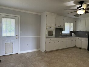 5378 Neuse Rd in Kinston, NC - Building Photo - Building Photo