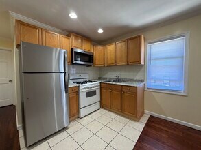 77 Hutton St in Jersey City, NJ - Building Photo - Building Photo