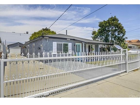 4525 W 145th St, Unit front in Lawndale, CA - Building Photo - Building Photo