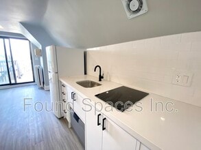 953 Montclair Ave in Hamilton, ON - Building Photo - Building Photo