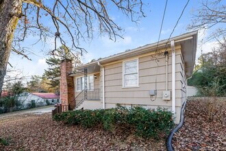 2568 Forestdale Blvd in Birmingham, AL - Building Photo - Building Photo