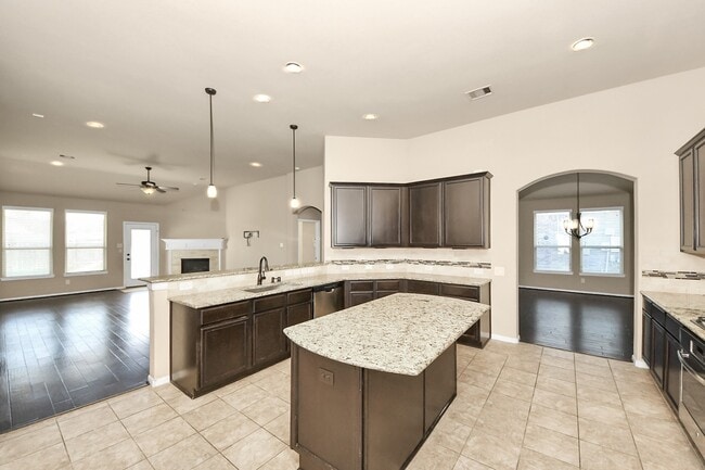 7610 Willow School Dr