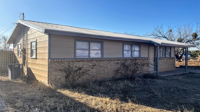 3900 Parkway Rd in Big Spring, TX - Building Photo - Building Photo