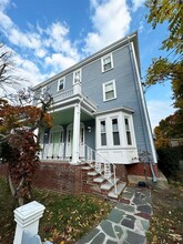 273 Washington St, Unit 3 in Somerville, MA - Building Photo - Building Photo