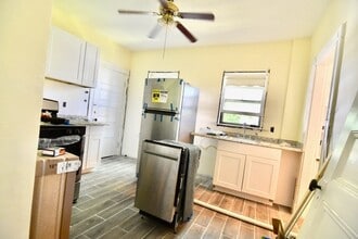 15 Penhallow St, Unit #2 in Boston, MA - Building Photo - Building Photo