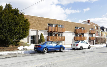 Teece Apartments in Pittsburgh, PA - Foto de edificio - Building Photo