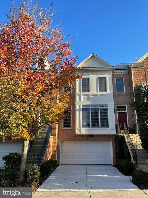 8406 Bells Ridge Terrace in Potomac, MD - Building Photo - Building Photo