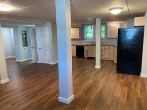 17 Hill Ave, Unit B in Ashland, NH - Building Photo - Building Photo